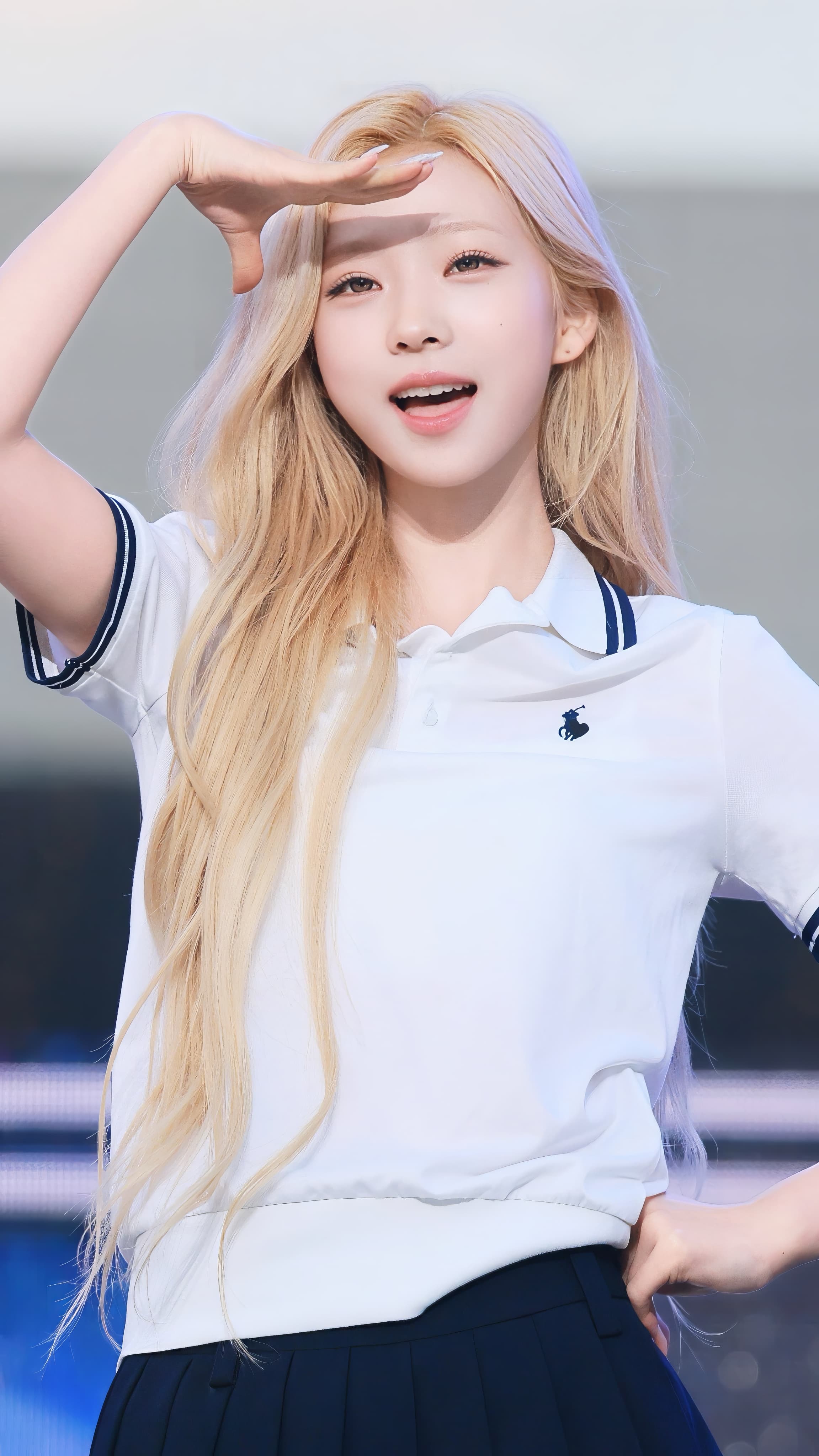 Stella at Music Bank 161026