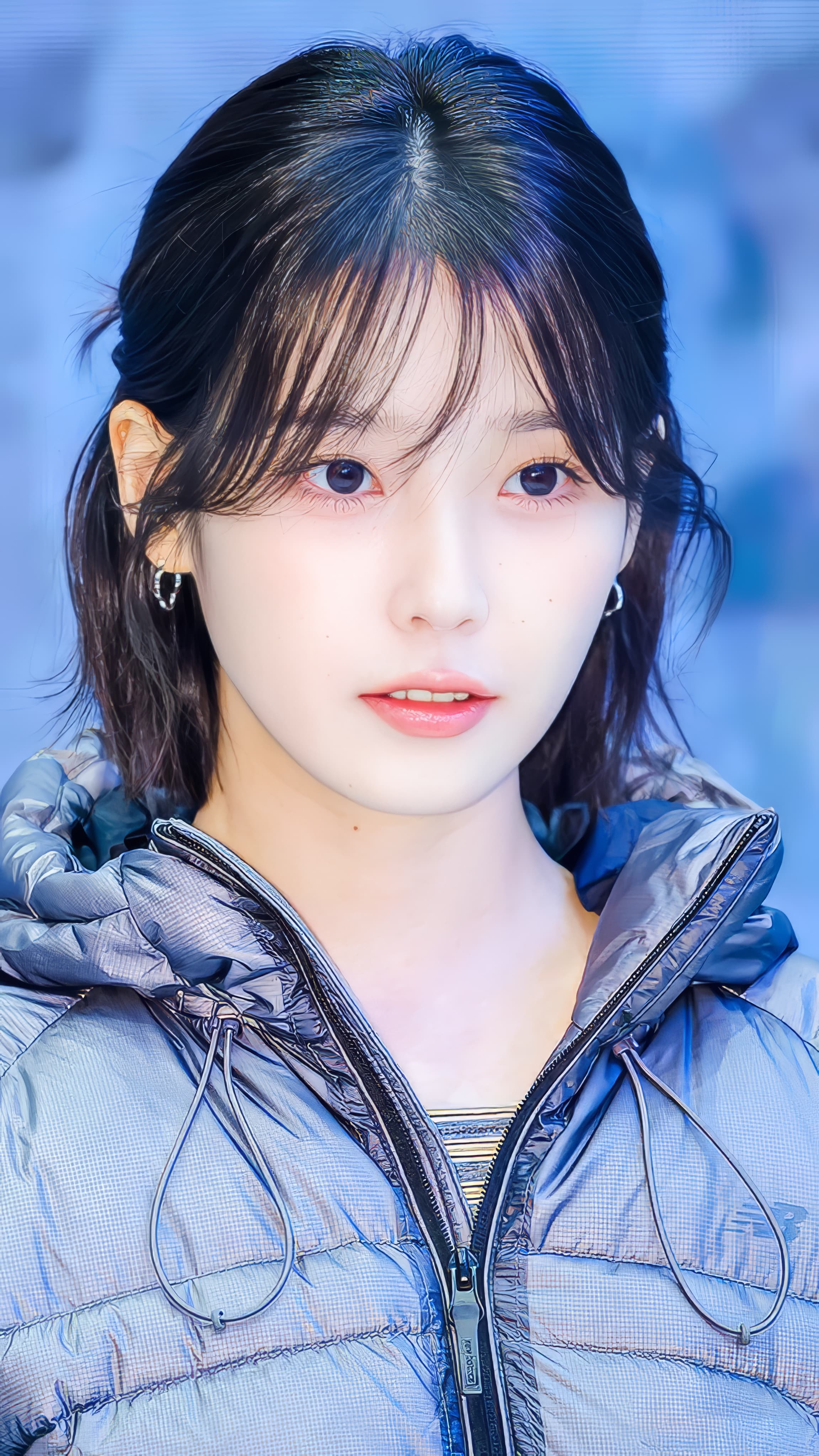 IU at New Balance Flying 77 Goose Down pop-up store Photowall 221026